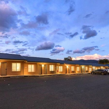 Edward Parry Motel And Apartments Tamworth Extérieur photo