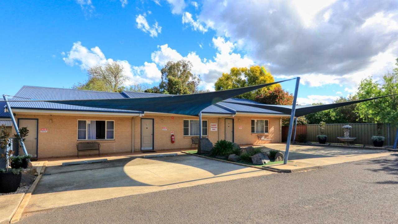 Edward Parry Motel And Apartments Tamworth Extérieur photo