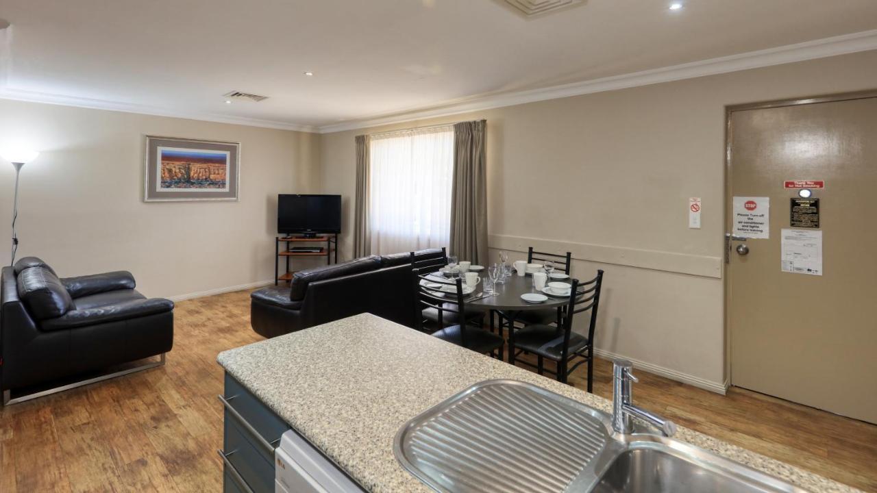 Edward Parry Motel And Apartments Tamworth Extérieur photo