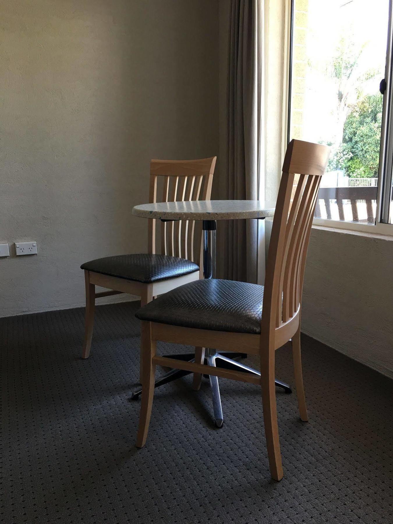 Edward Parry Motel And Apartments Tamworth Extérieur photo