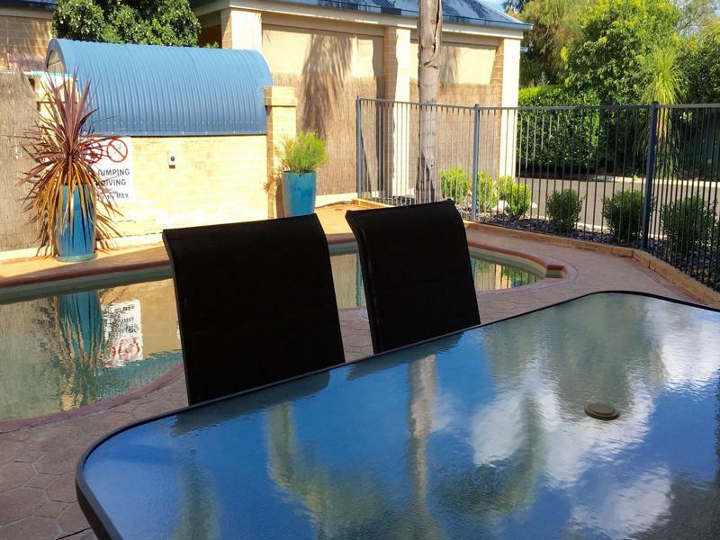 Edward Parry Motel And Apartments Tamworth Extérieur photo
